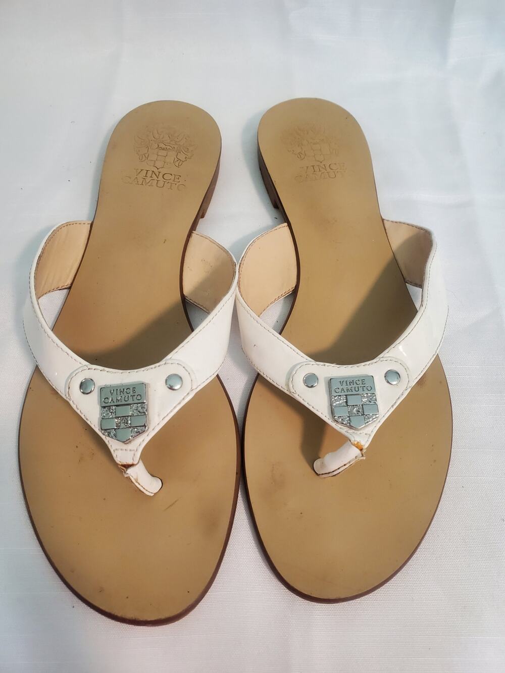 VINCE CAMUTO sandal all leather Flip Flop Size 8. S37